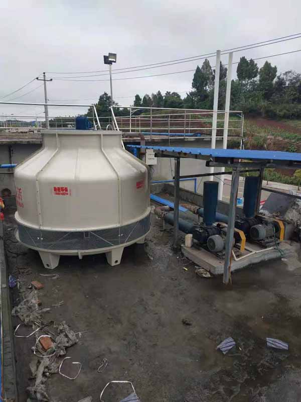 资阳冷却塔GL-100T冷却塔安装现场