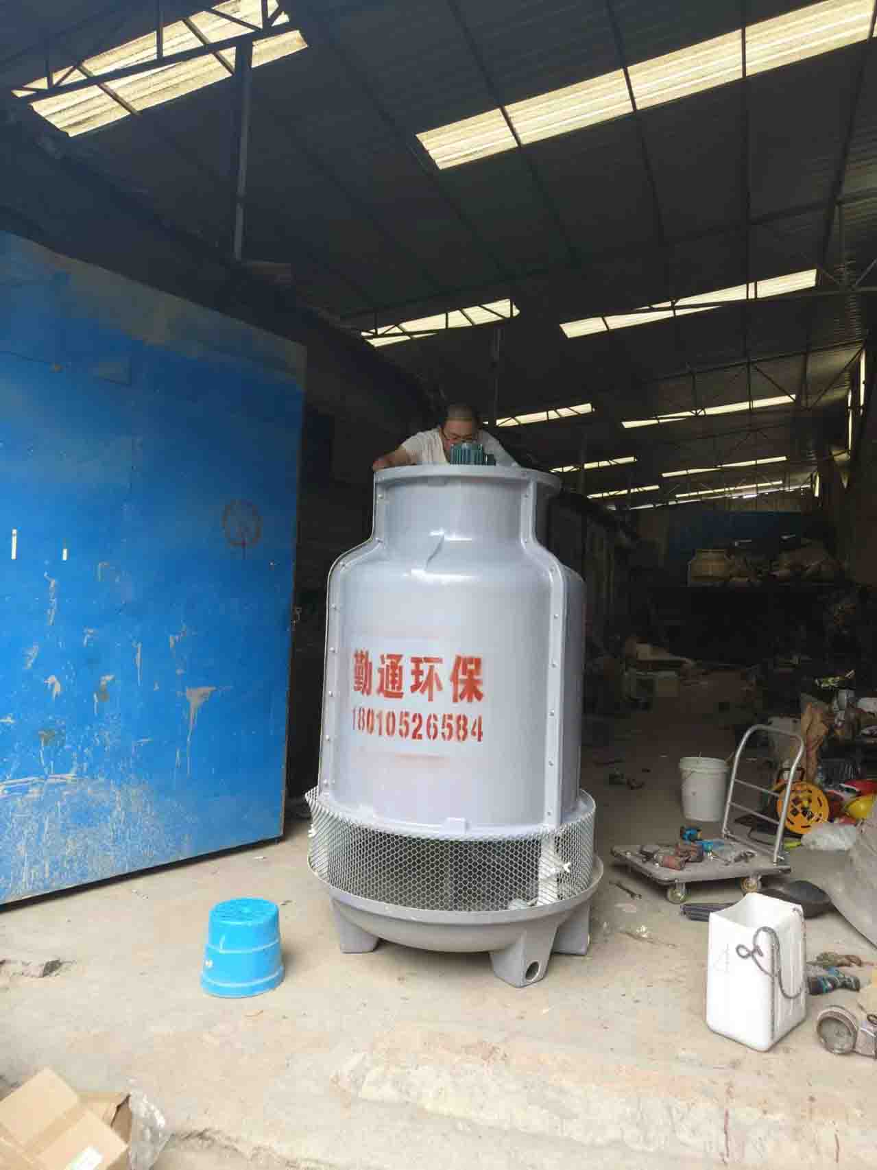 四川成都冷却塔SCT-20工程案例组装现场