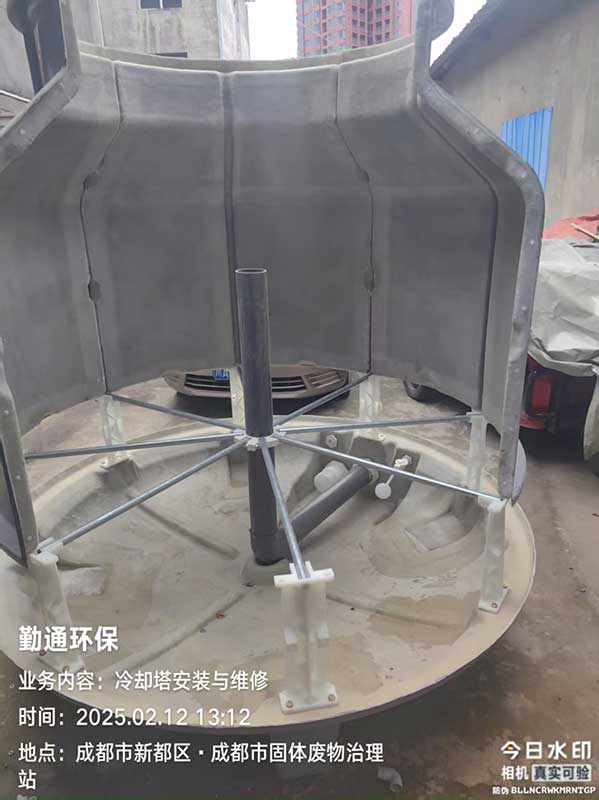 四川60T玻璃钢冷却塔整塔发货